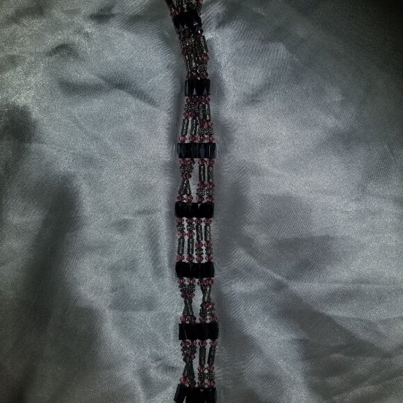 Magnetic Attraction Beads - Picture 1 of 3